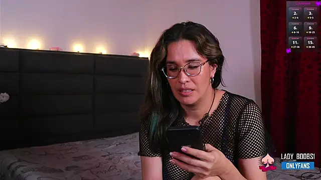 kathieandpovcock1 webcam