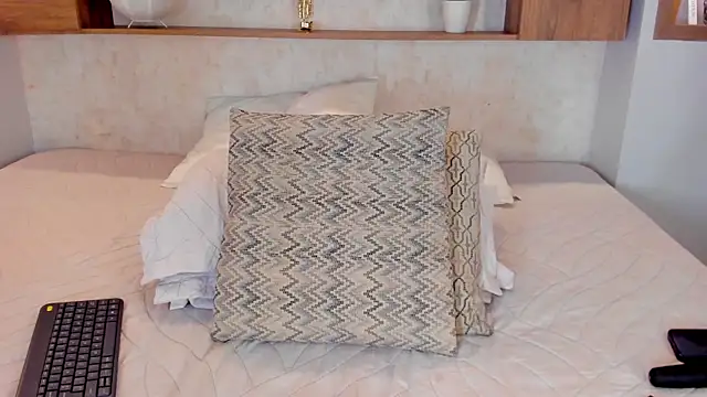 Emilly_Beaumont webcam