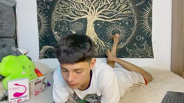Bldavioro45 - Male webcam sex chat