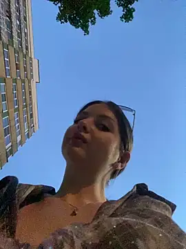 Live sex cam di KrisMagnoly