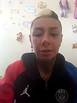 Exoticfive7 webcam