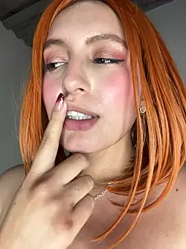 VioletPearson webcam