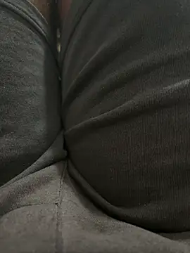 bigdickfucker_00 webcam