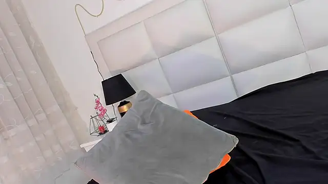 Michelle_Lewis_ webcam