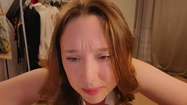 hunny_ines webcam