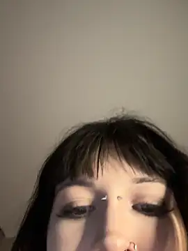 virusDoll webcam
