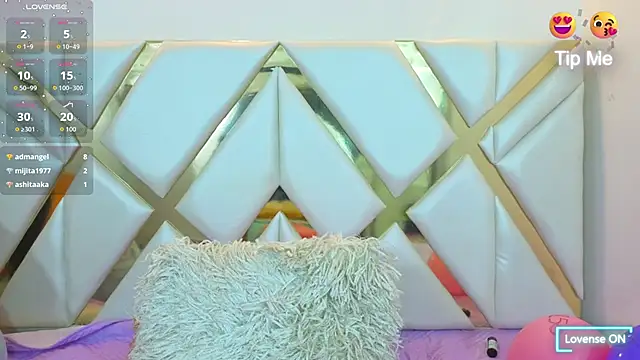 Kimmy-Bellari webcam