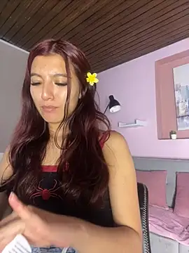 EveRave_Pink webcam