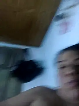 MiaPeach_ webcam