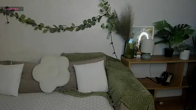HoneyEmilly webcam