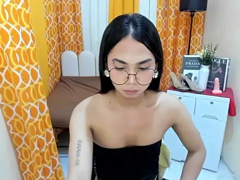 TsAlexa_Blaire webcam