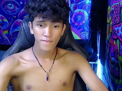 hugekenbigcock webcam