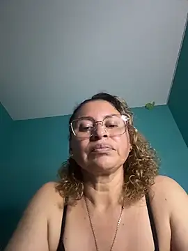 SheraHadee webcam