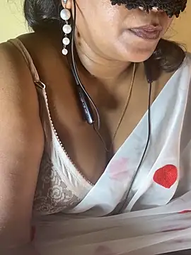 Hottywetsexy webcam