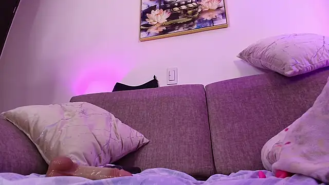 Katalina_Alvarezz webcam