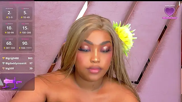 TiannahGlow webcam