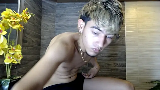 TheHotSaulito webcam