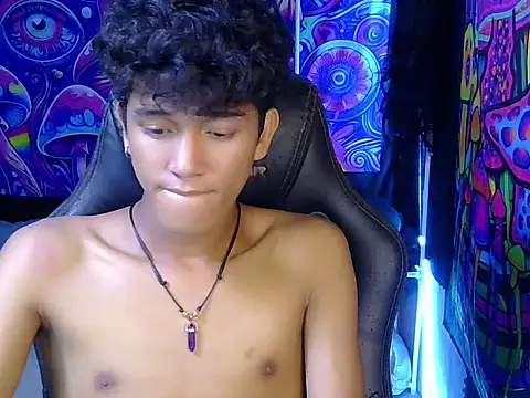 hugekenbigcock webcam