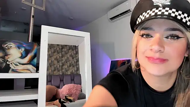 NicoleDiior webcam