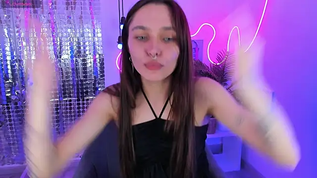 ChloeSunny webcam