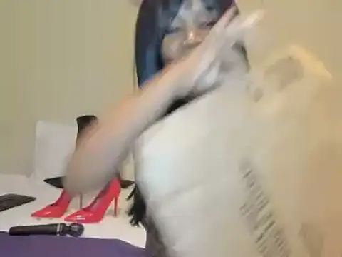 AfricanSquirtingQueen webcam