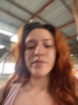 Ginger-Foxy webcam