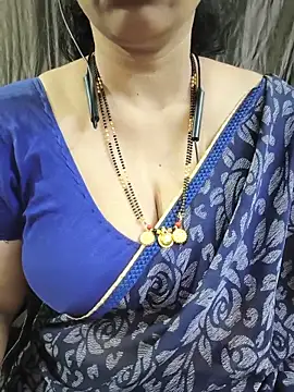 bhuvana_555 (F milf) - Boobs on milk