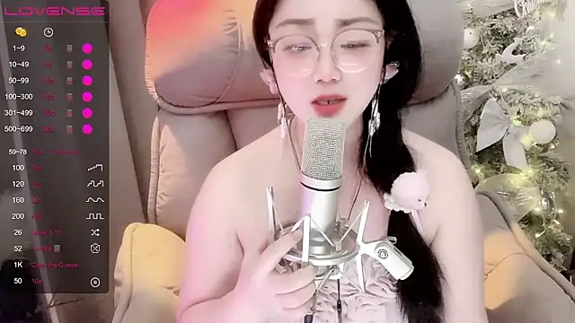 Monica-666888- webcam