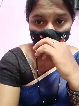 CuteDevilAnu webcam