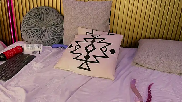 Angela_Reed webcam