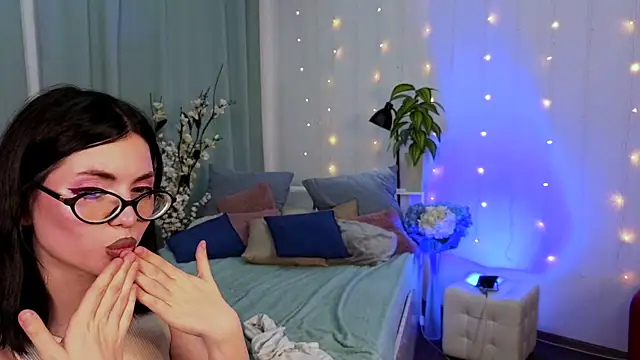 Velvet__Kiss webcam