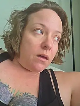 julimonroe webcam