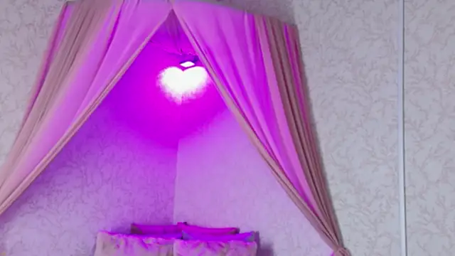 LolaGray__ webcam