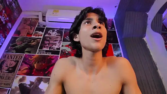 Cheys_Mast live sex cam