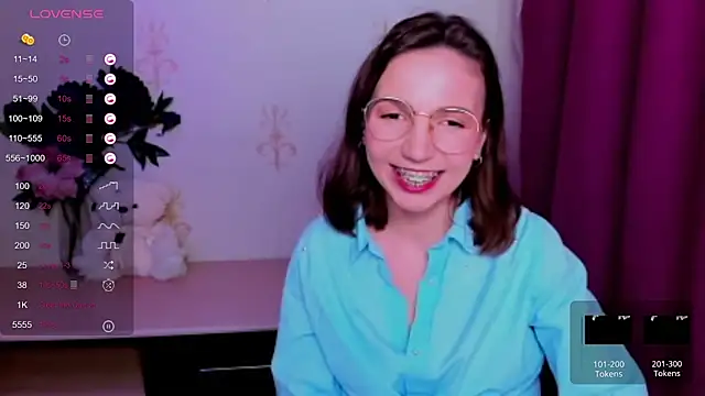 KindHazelHere_ webcam