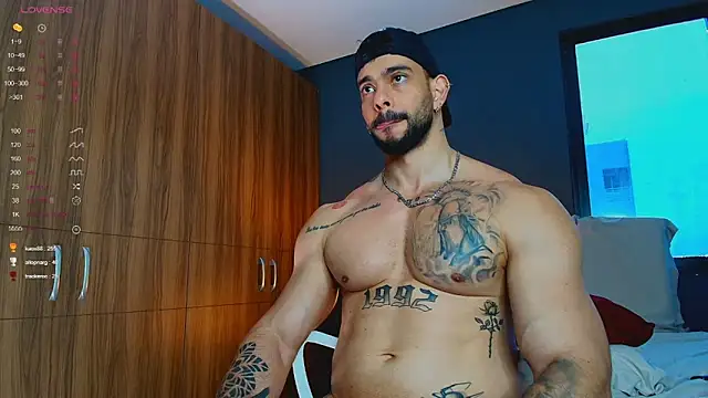 massimo_visconti (M young) - 🔥oil ass + punishment🔥