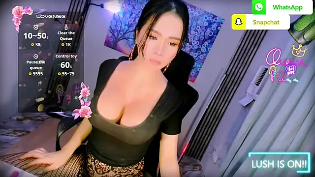 xBigSurpriseLorainex webcam
