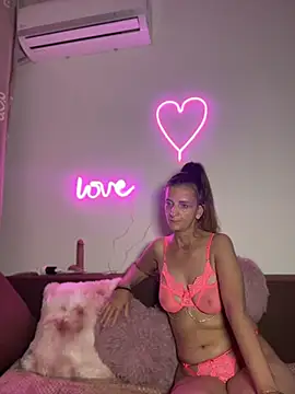 Sabrinedivinee webcam