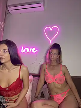 Sabrinedivinee live sex cam