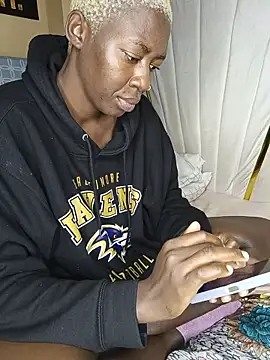 SquirtQueen16 webcam