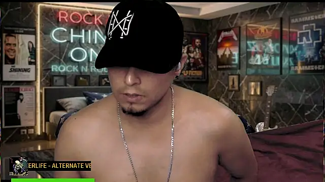 chino_roz webcam