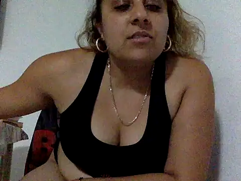 Antoniasweet live sex cam