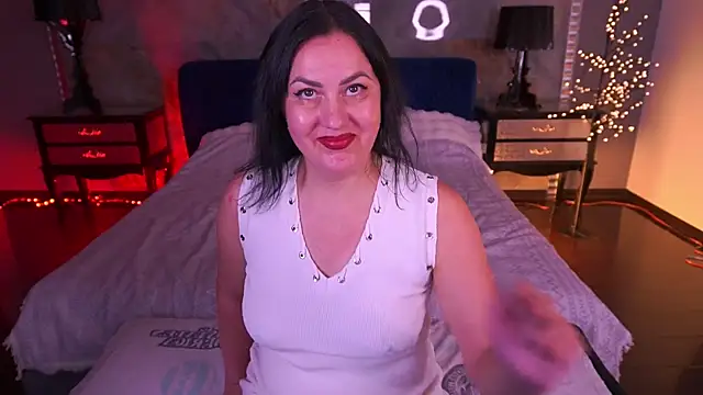VelvetLuck webcam