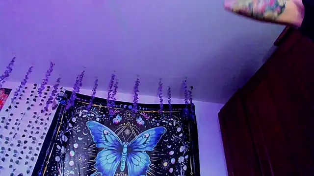 alice_666f webcam