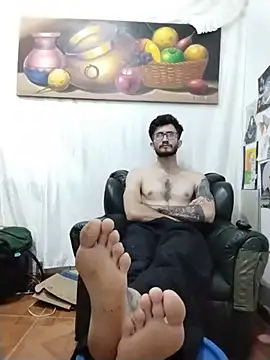 Loggan_donnelly webcam