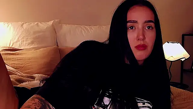 KimKhallifa webcam