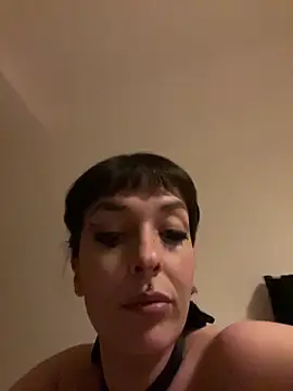 Piggiteablacktea webcam