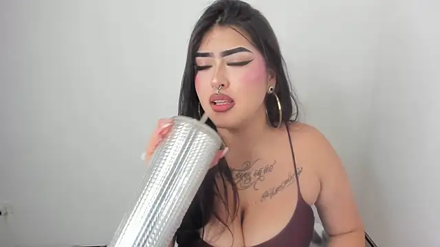 hollycute__ webcam