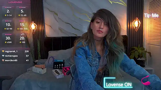 Dark_Dominika webcam