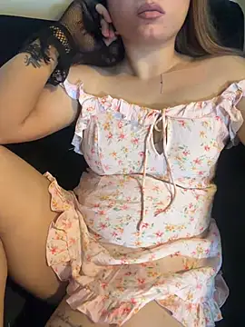 Tasty_LushDesire webcam